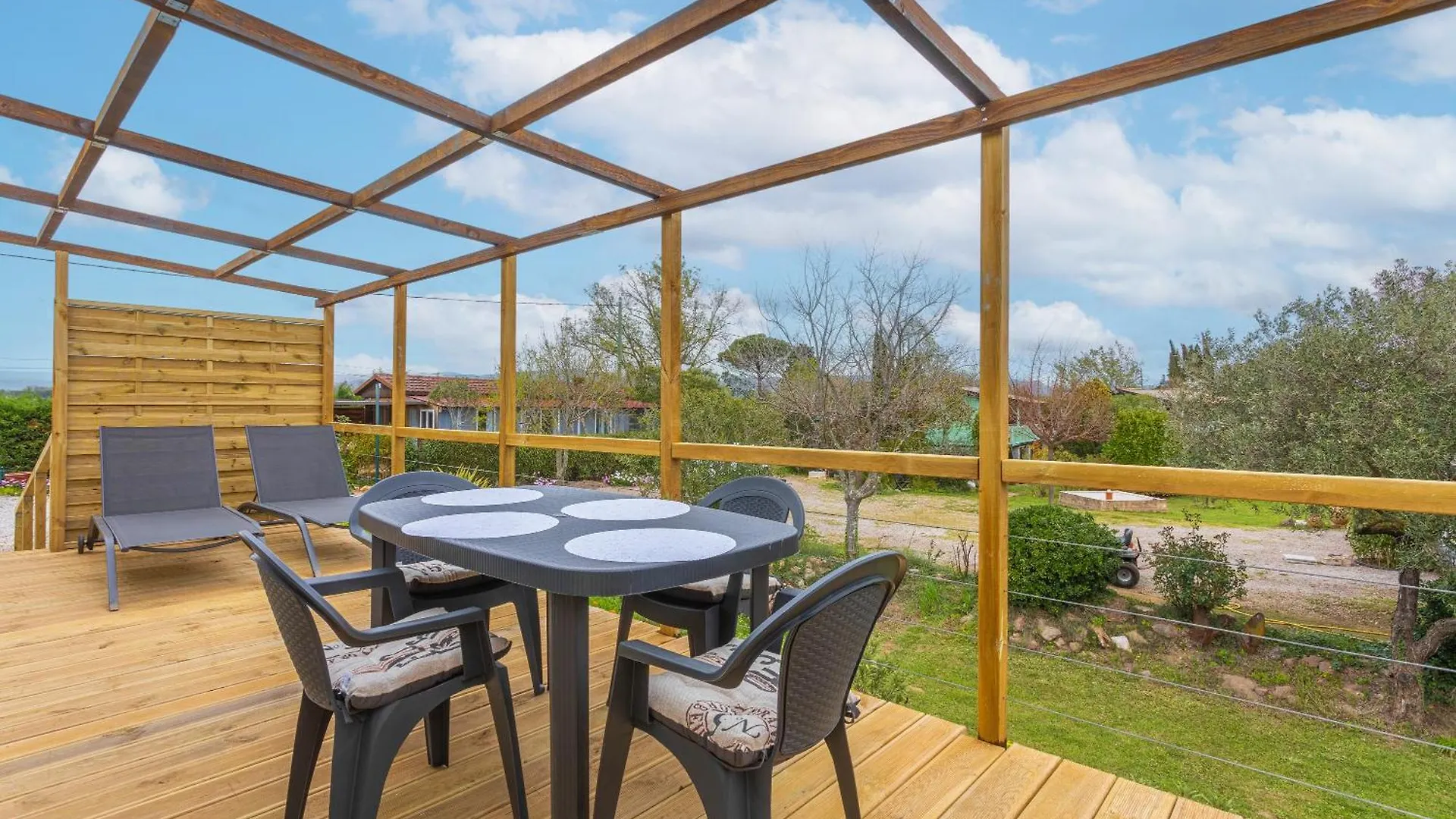 Holiday home Mobilhome Au Vert Roquebrune-sur-Argens